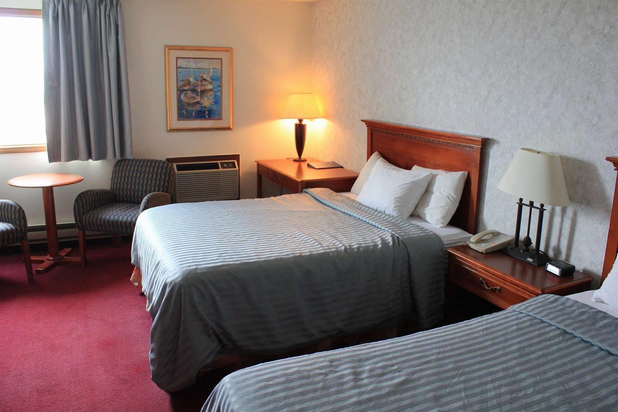 קווינסי Eagle'S Nest Hotel & Conference Center מראה חיצוני תמונה